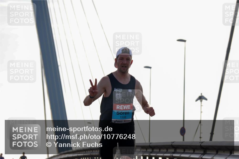 03.10.2026 - Köhlbrandbrückenlauf Yannick Fuchs http://msf.ph/oto/10776248 03.10.2026 09:17:10 Position 1 1508 meine-sportfotos.de