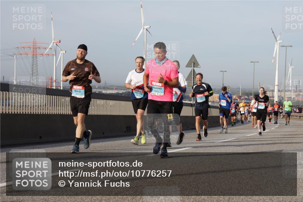 03.10.2026 - Köhlbrandbrückenlauf Yannick Fuchs http://msf.ph/oto/10776257 03.10.2026 09:42:21 Position 2 1937, 1618, 1940, 13 meine-sportfotos.de