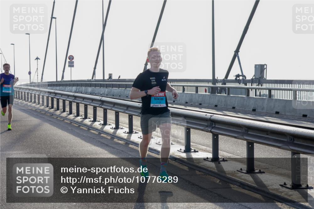 03.10.2026 - Köhlbrandbrückenlauf Yannick Fuchs http://msf.ph/oto/10776289 03.10.2026 09:17:34 Position 1 2026, 2106 meine-sportfotos.de