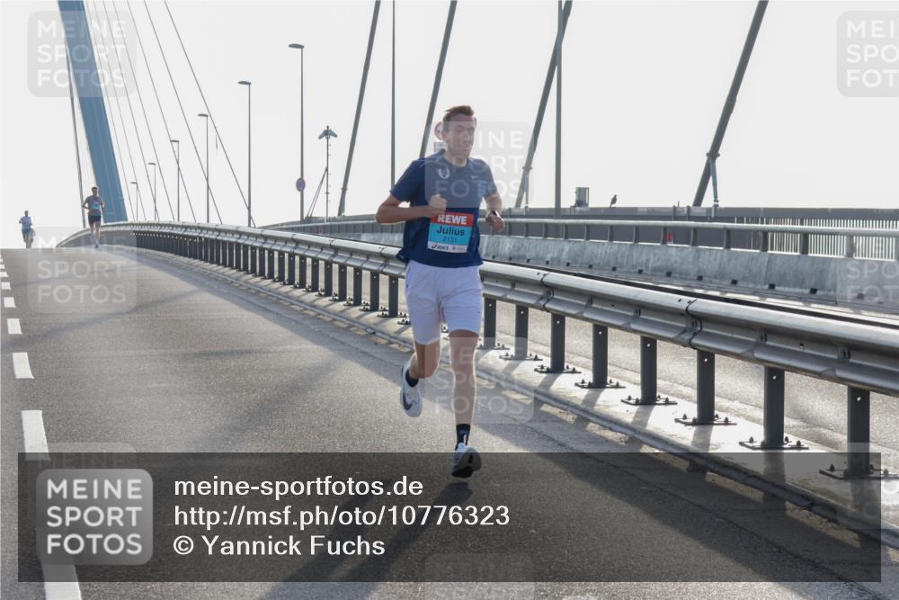 03.10.2026 - Köhlbrandbrückenlauf Yannick Fuchs http://msf.ph/oto/10776323 03.10.2026 09:17:39 Position 1 2131 meine-sportfotos.de