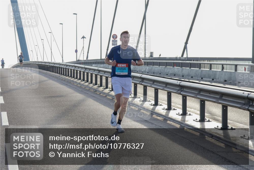 03.10.2026 - Köhlbrandbrückenlauf Yannick Fuchs http://msf.ph/oto/10776327 03.10.2026 09:17:39 Position 1 2131 meine-sportfotos.de