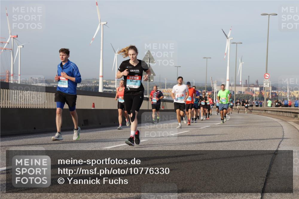 03.10.2026 - Köhlbrandbrückenlauf Yannick Fuchs http://msf.ph/oto/10776330 03.10.2026 09:42:26 Position 2 2532, 1422 meine-sportfotos.de