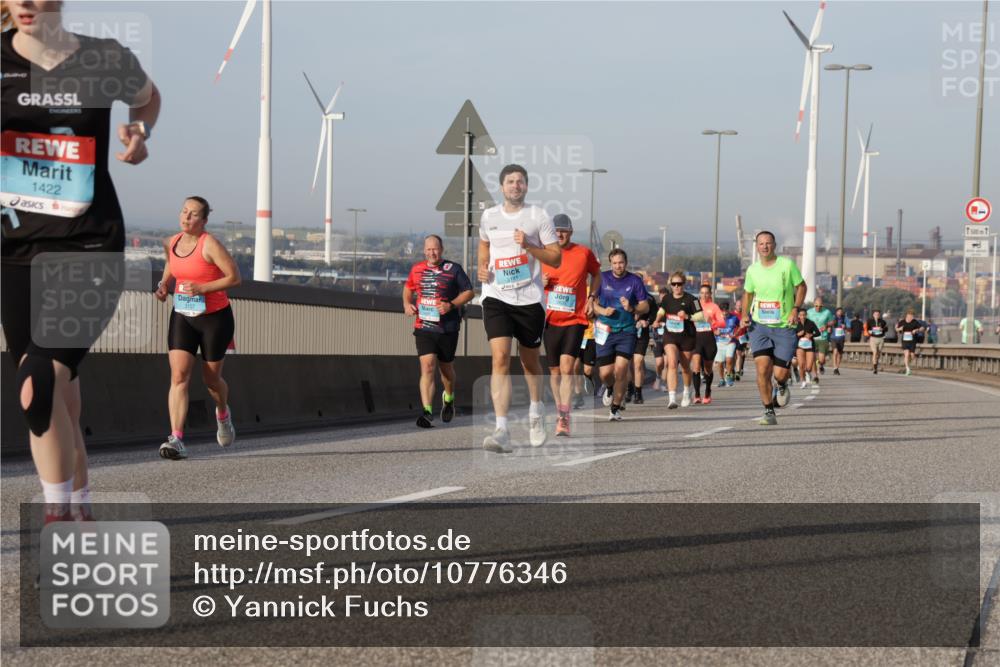 03.10.2026 - Köhlbrandbrückenlauf Yannick Fuchs http://msf.ph/oto/10776346 03.10.2026 09:42:27 Position 2 1422, 500 meine-sportfotos.de