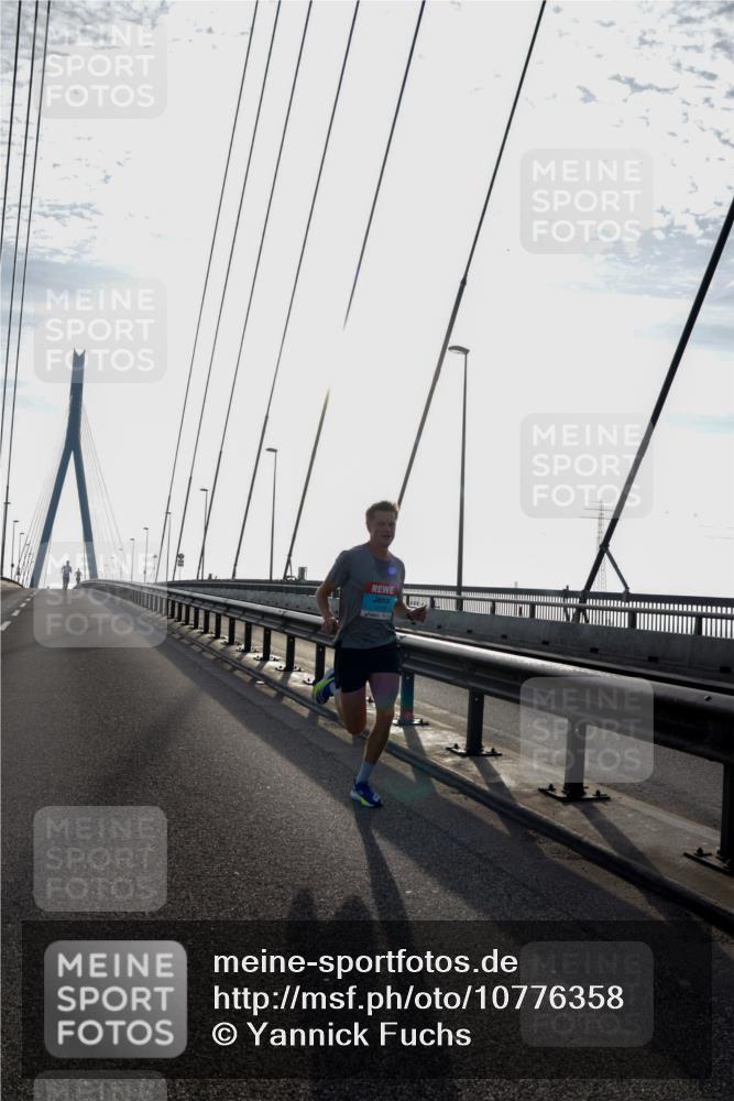 03.10.2026 - Köhlbrandbrückenlauf Yannick Fuchs http://msf.ph/oto/10776358 03.10.2026 09:17:57 Position 1  meine-sportfotos.de