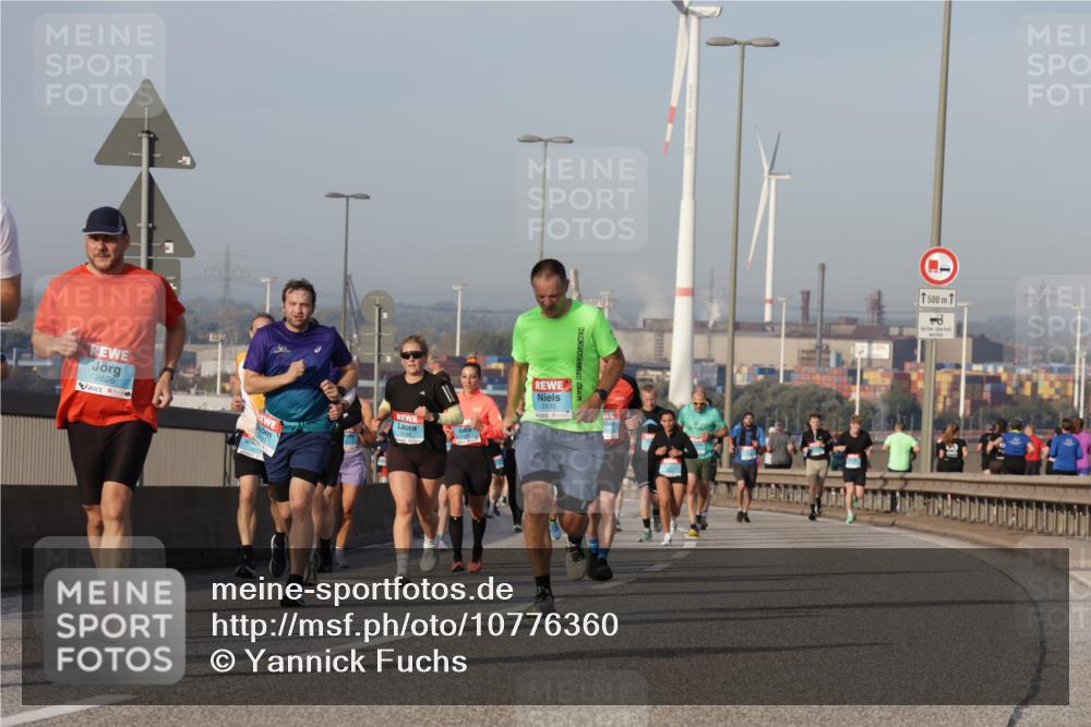 03.10.2026 - Köhlbrandbrückenlauf Yannick Fuchs http://msf.ph/oto/10776360 03.10.2026 09:42:28 Position 2 2626, 1170, 1500 meine-sportfotos.de