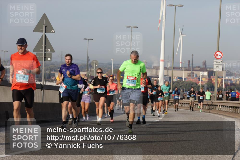 03.10.2026 - Köhlbrandbrückenlauf Yannick Fuchs http://msf.ph/oto/10776368 03.10.2026 09:42:29 Position 2 2626, 1170, 500 meine-sportfotos.de