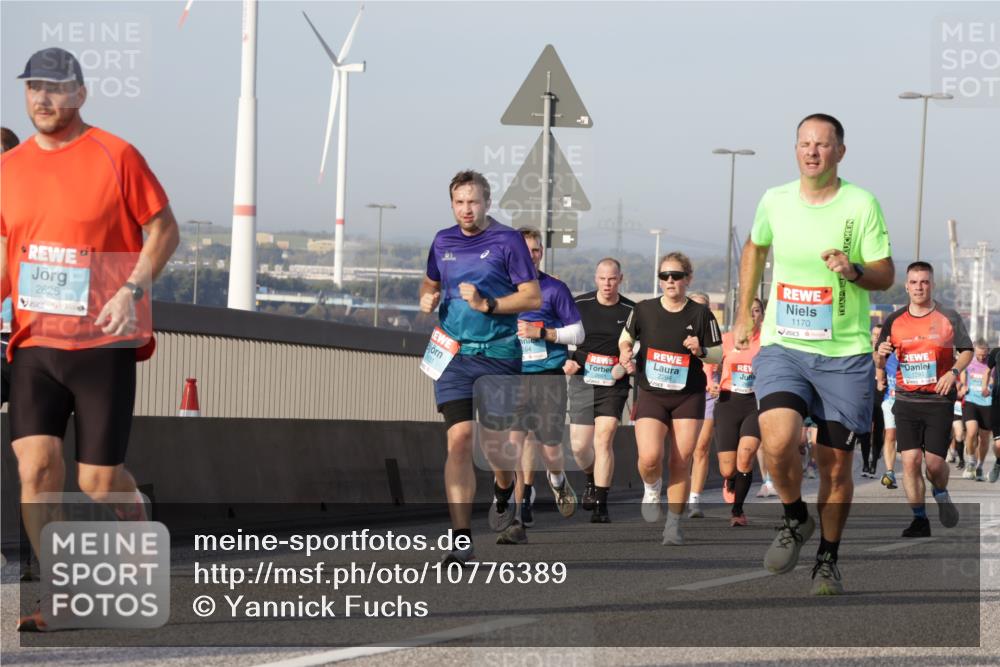 03.10.2026 - Köhlbrandbrückenlauf Yannick Fuchs http://msf.ph/oto/10776389 03.10.2026 09:42:30 Position 2 2626, 264, 2296, 1170 meine-sportfotos.de