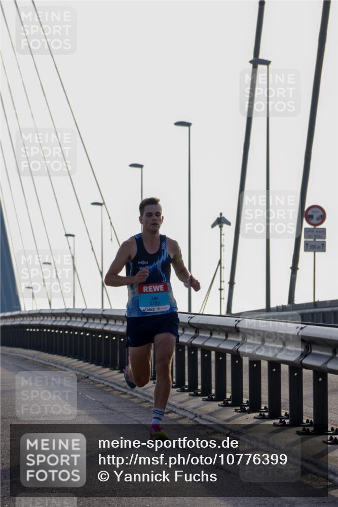 03.10.2026 - Köhlbrandbrückenlauf Yannick Fuchs http://msf.ph/oto/10776399 03.10.2026 09:18:09 Position 1  meine-sportfotos.de