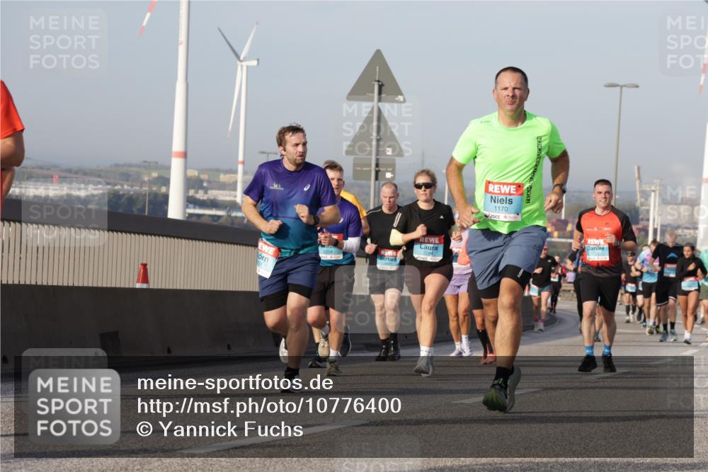 03.10.2026 - Köhlbrandbrückenlauf Yannick Fuchs http://msf.ph/oto/10776400 03.10.2026 09:42:31 Position 2 31, 2264, 2296, 1170, 1293 meine-sportfotos.de