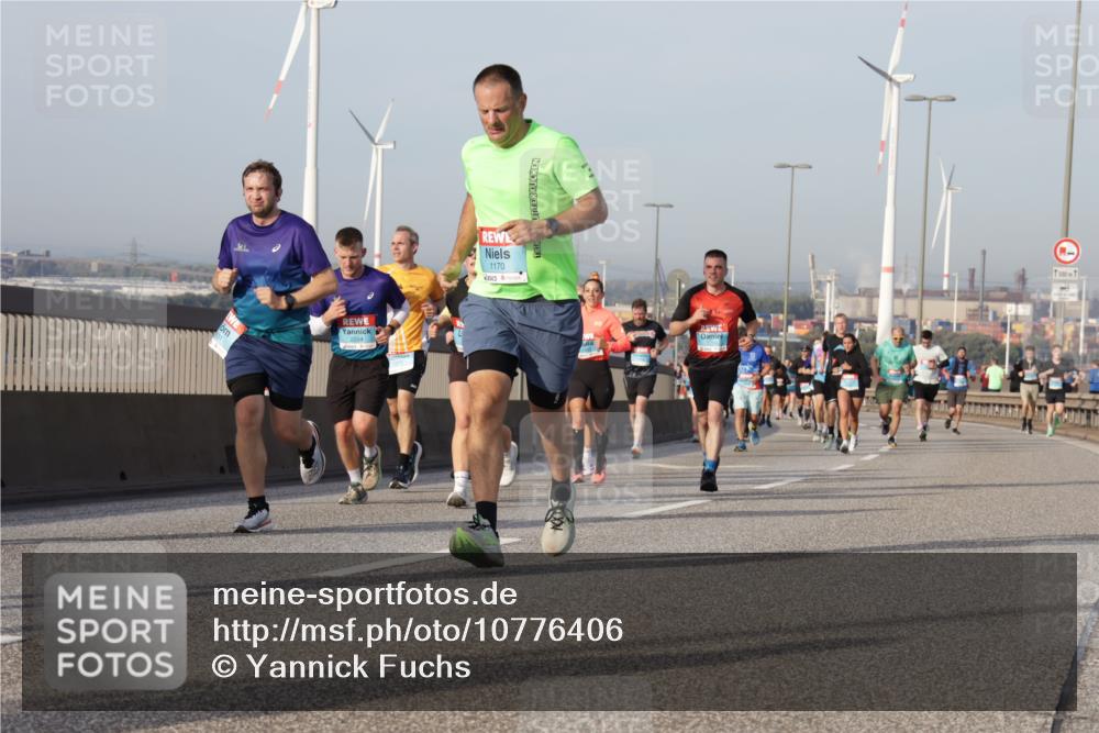 03.10.2026 - Köhlbrandbrückenlauf Yannick Fuchs http://msf.ph/oto/10776406 03.10.2026 09:42:32 Position 2 1170 meine-sportfotos.de