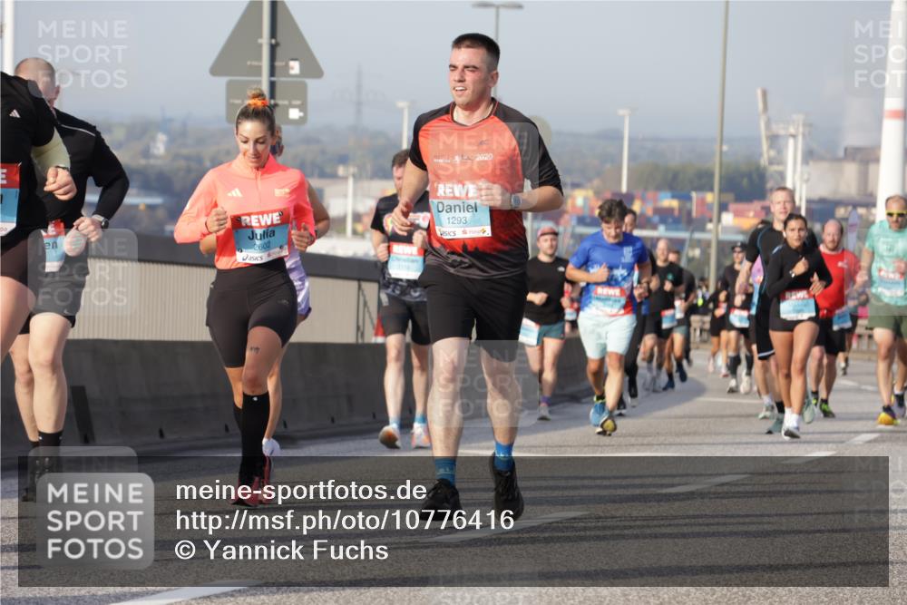 03.10.2026 - Köhlbrandbrückenlauf Yannick Fuchs http://msf.ph/oto/10776416 03.10.2026 09:42:33 Position 2 2020, 2602, 1293 meine-sportfotos.de