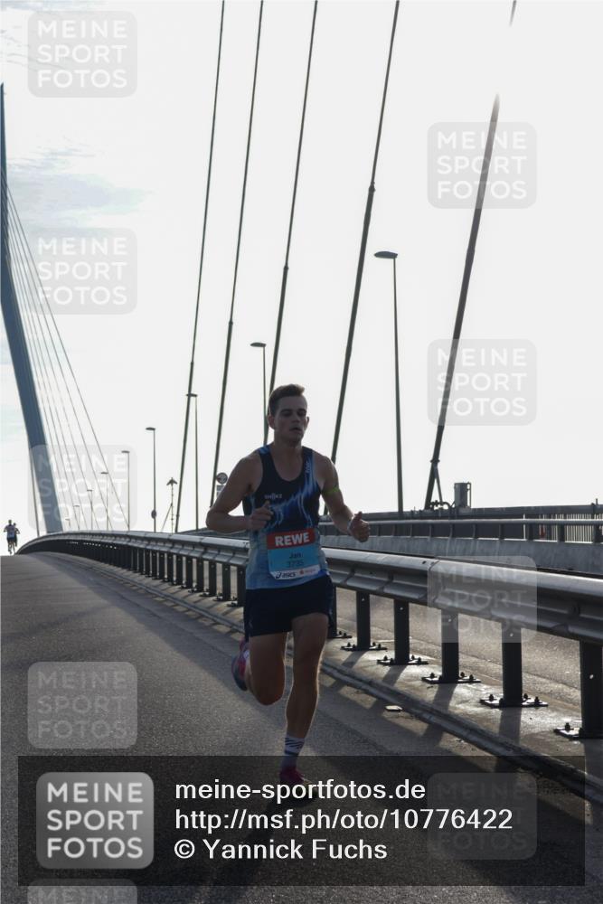 03.10.2026 - Köhlbrandbrückenlauf Yannick Fuchs http://msf.ph/oto/10776422 03.10.2026 09:18:13 Position 1 3735 meine-sportfotos.de
