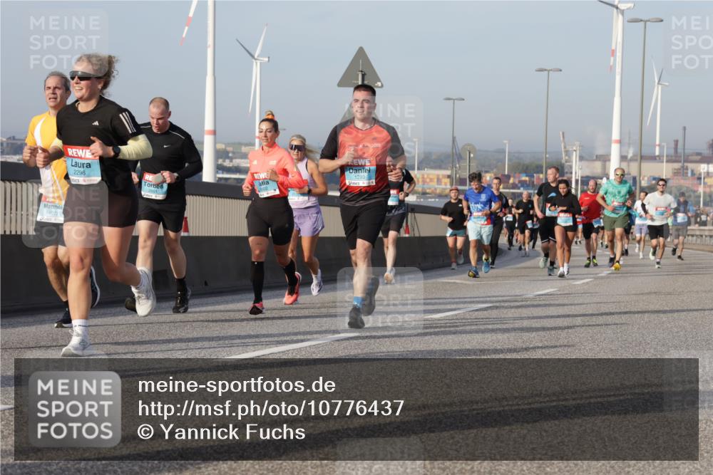 03.10.2026 - Köhlbrandbrückenlauf Yannick Fuchs http://msf.ph/oto/10776437 03.10.2026 09:42:34 Position 2 1073, 2296, 2601, 602, 1293, 2020 meine-sportfotos.de