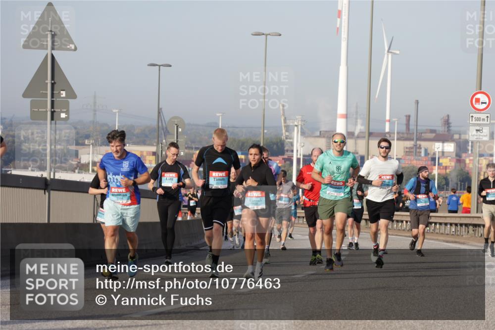 03.10.2026 - Köhlbrandbrückenlauf Yannick Fuchs http://msf.ph/oto/10776463 03.10.2026 09:42:36 Position 2 2094, 2576, 2351, 500 meine-sportfotos.de
