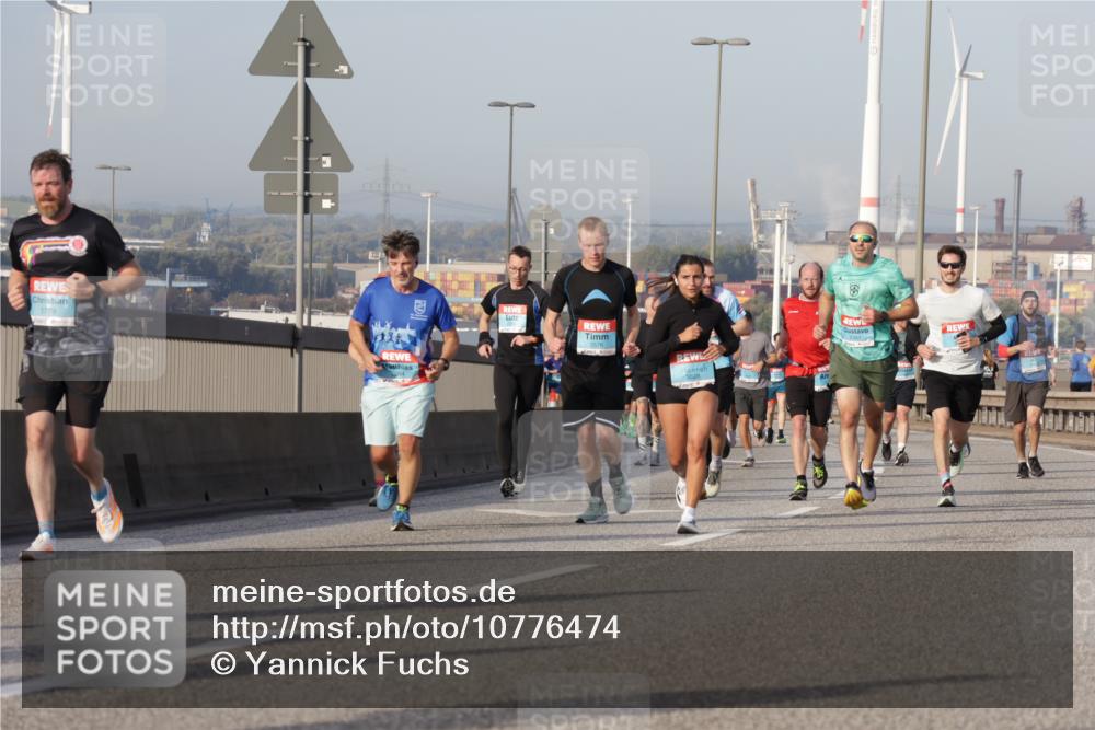 03.10.2026 - Köhlbrandbrückenlauf Yannick Fuchs http://msf.ph/oto/10776474 03.10.2026 09:42:37 Position 2 1779, 1131, 2351 meine-sportfotos.de