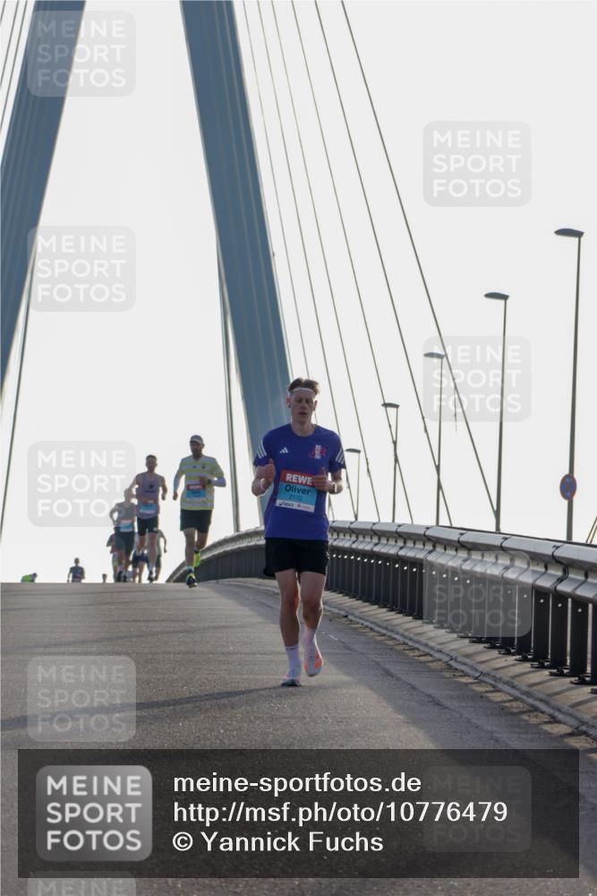 03.10.2026 - Köhlbrandbrückenlauf Yannick Fuchs http://msf.ph/oto/10776479 03.10.2026 09:18:37 Position 1 2172 meine-sportfotos.de