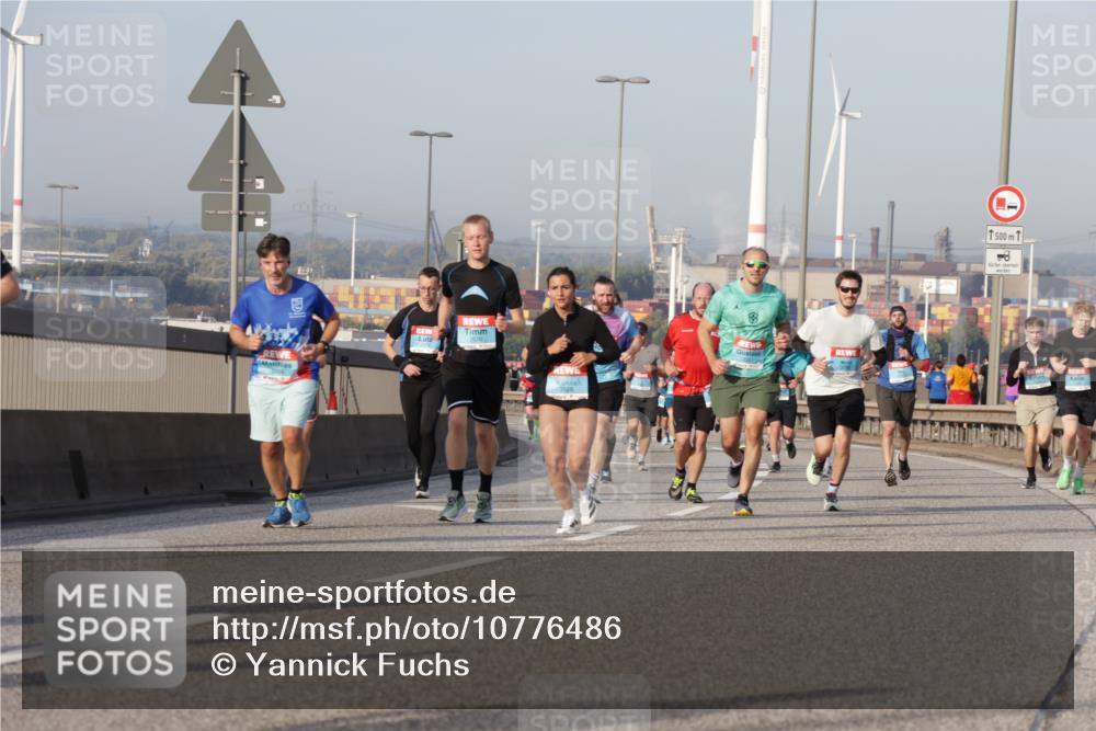 03.10.2026 - Köhlbrandbrückenlauf Yannick Fuchs http://msf.ph/oto/10776486 03.10.2026 09:42:37 Position 2 1500, 1 meine-sportfotos.de