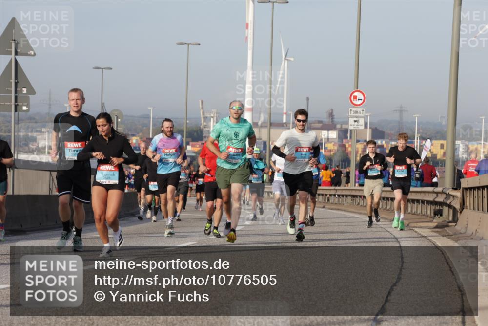 03.10.2026 - Köhlbrandbrückenlauf Yannick Fuchs http://msf.ph/oto/10776505 03.10.2026 09:42:39 Position 2 3828, 1500 meine-sportfotos.de