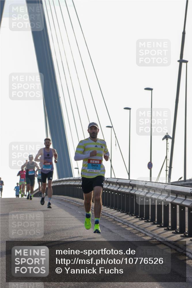 03.10.2026 - Köhlbrandbrückenlauf Yannick Fuchs http://msf.ph/oto/10776526 03.10.2026 09:18:46 Position 1 2120 meine-sportfotos.de
