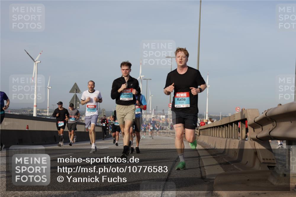 03.10.2026 - Köhlbrandbrückenlauf Yannick Fuchs http://msf.ph/oto/10776583 03.10.2026 09:42:47 Position 2 1028, 1031 meine-sportfotos.de