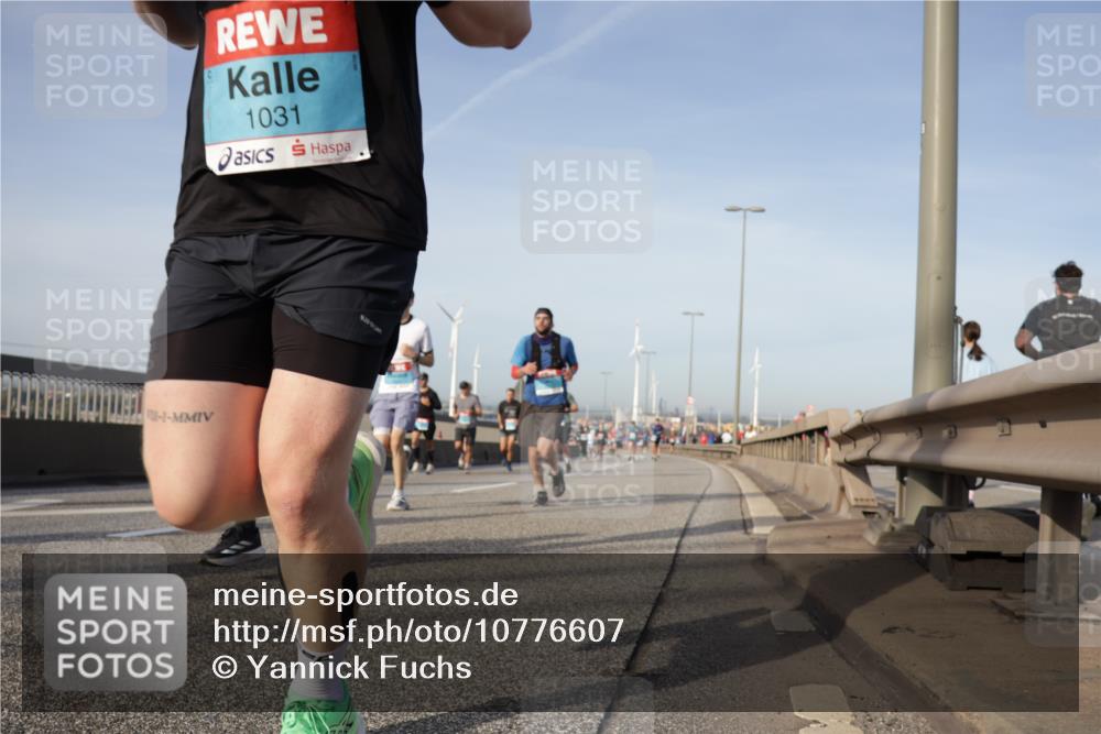 03.10.2026 - Köhlbrandbrückenlauf Yannick Fuchs http://msf.ph/oto/10776607 03.10.2026 09:42:48 Position 2 1031, 1 meine-sportfotos.de