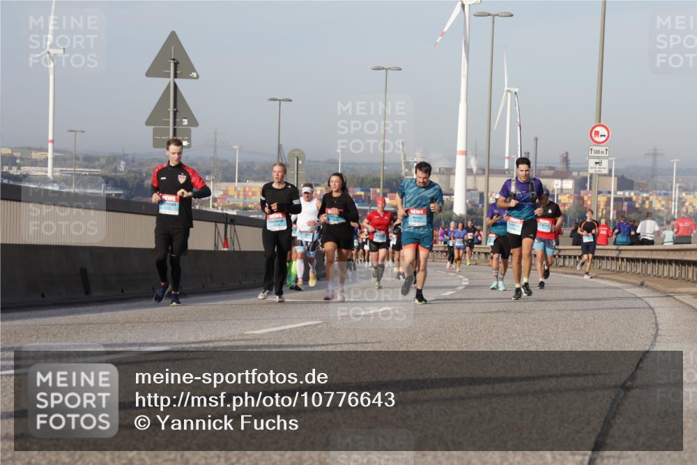 03.10.2026 - Köhlbrandbrückenlauf Yannick Fuchs http://msf.ph/oto/10776643 03.10.2026 09:42:52 Position 2 1500, 1 meine-sportfotos.de