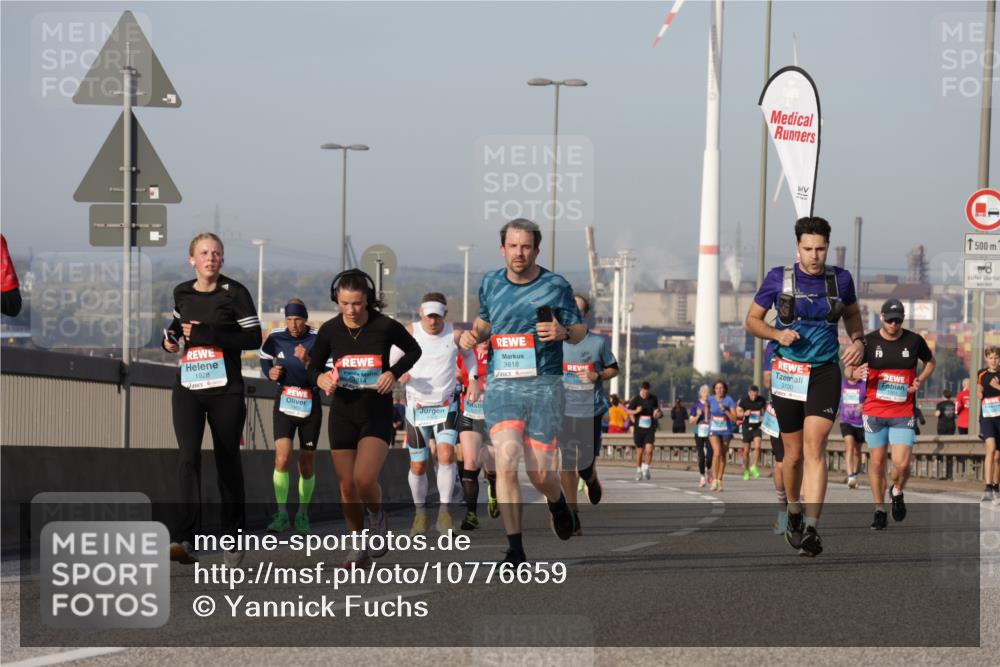 03.10.2026 - Köhlbrandbrückenlauf Yannick Fuchs http://msf.ph/oto/10776659 03.10.2026 09:42:53 Position 2 1928, 3818, 3700, 500 meine-sportfotos.de