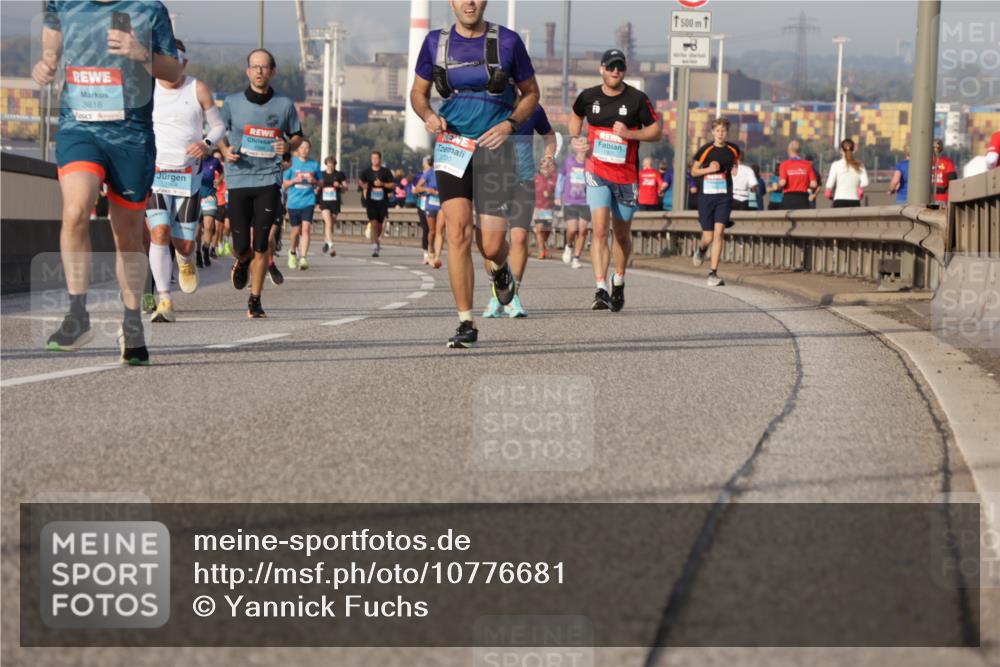 03.10.2026 - Köhlbrandbrückenlauf Yannick Fuchs http://msf.ph/oto/10776681 03.10.2026 09:42:55 Position 2 3818, 700, 500 meine-sportfotos.de