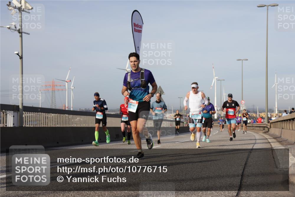 03.10.2026 - Köhlbrandbrückenlauf Yannick Fuchs http://msf.ph/oto/10776715 03.10.2026 09:43:00 Position 2 3700 meine-sportfotos.de