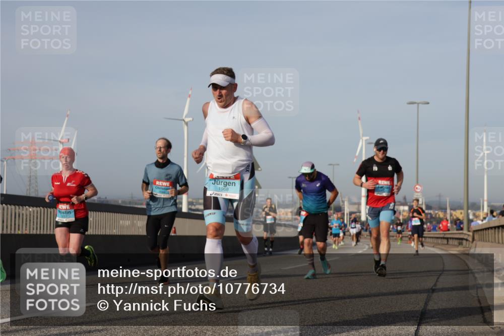 03.10.2026 - Köhlbrandbrückenlauf Yannick Fuchs http://msf.ph/oto/10776734 03.10.2026 09:43:02 Position 2 1237, 1068, 1968 meine-sportfotos.de