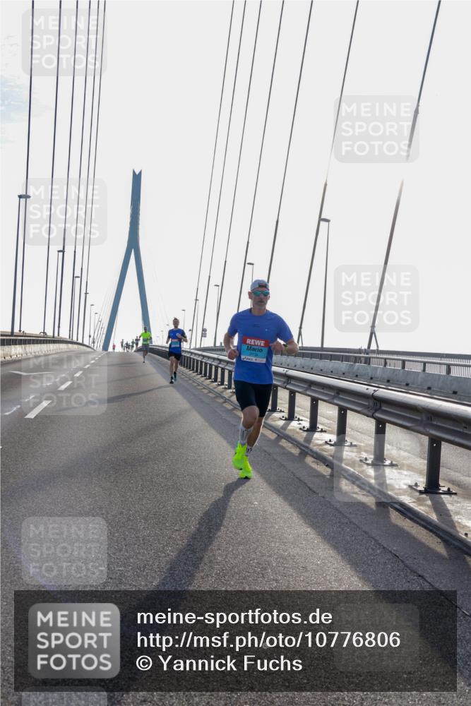 03.10.2026 - Köhlbrandbrückenlauf Yannick Fuchs http://msf.ph/oto/10776806 03.10.2026 09:19:42 Position 1  meine-sportfotos.de