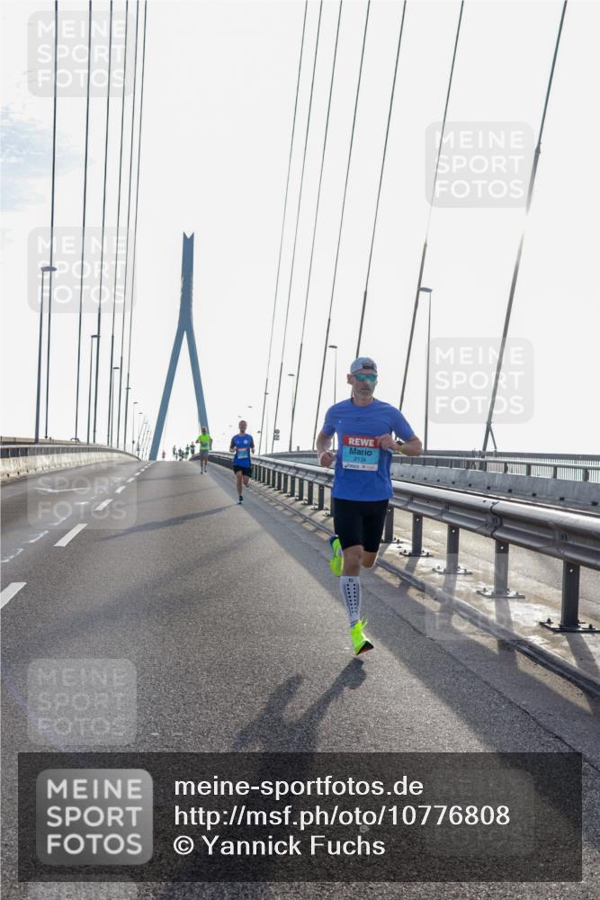 03.10.2026 - Köhlbrandbrückenlauf Yannick Fuchs http://msf.ph/oto/10776808 03.10.2026 09:19:42 Position 1 2134 meine-sportfotos.de