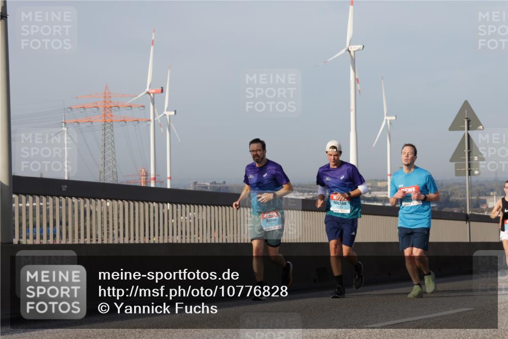 03.10.2026 - Köhlbrandbrückenlauf Yannick Fuchs http://msf.ph/oto/10776828 03.10.2026 09:43:12 Position 2 2515 meine-sportfotos.de