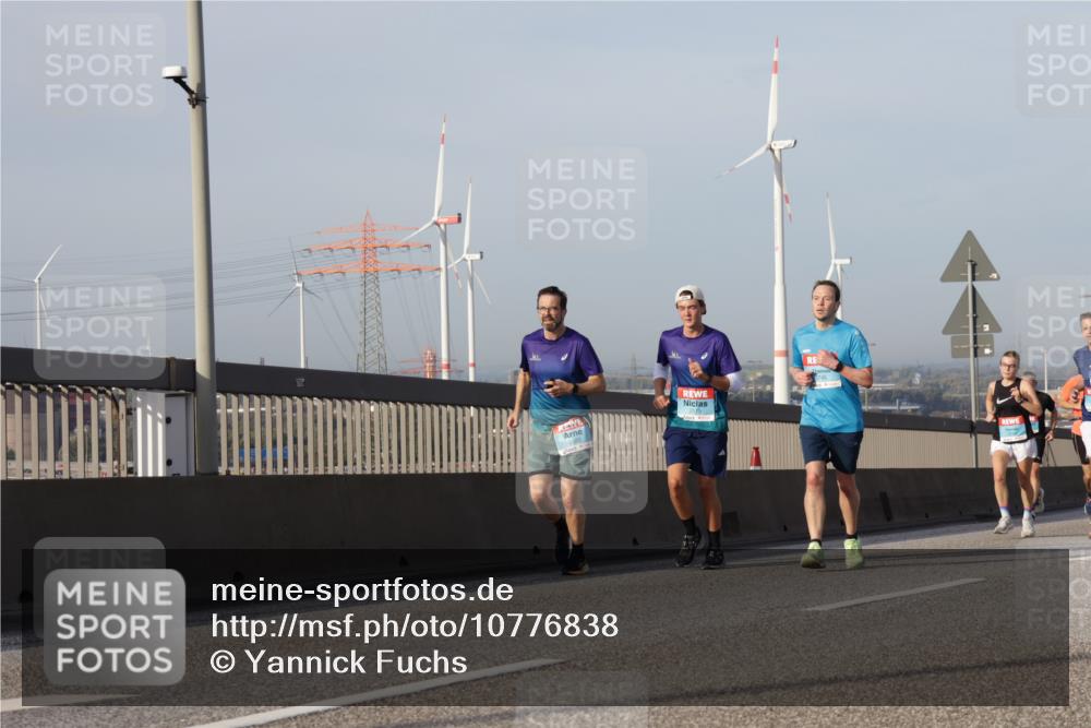 03.10.2026 - Köhlbrandbrückenlauf Yannick Fuchs http://msf.ph/oto/10776838 03.10.2026 09:43:12 Position 2  meine-sportfotos.de