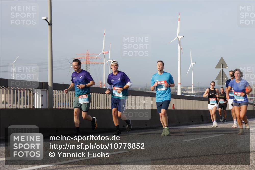 03.10.2026 - Köhlbrandbrückenlauf Yannick Fuchs http://msf.ph/oto/10776852 03.10.2026 09:43:13 Position 2 2520, 2338 meine-sportfotos.de