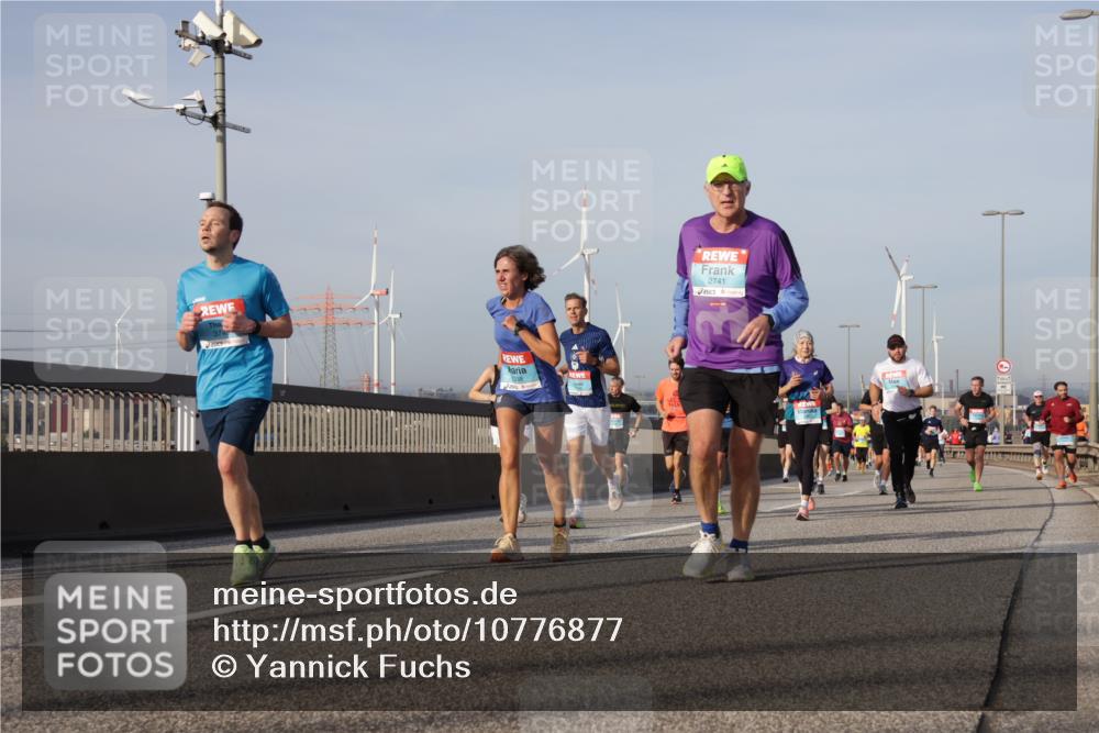 03.10.2026 - Köhlbrandbrückenlauf Yannick Fuchs http://msf.ph/oto/10776877 03.10.2026 09:43:15 Position 2 2741 meine-sportfotos.de