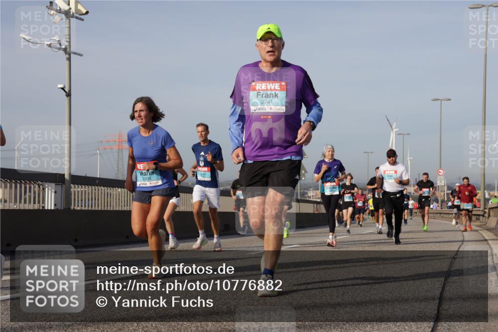 03.10.2026 - Köhlbrandbrückenlauf Yannick Fuchs http://msf.ph/oto/10776882 03.10.2026 09:43:16 Position 2 2338, 2741 meine-sportfotos.de