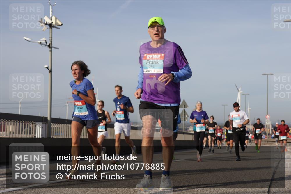 03.10.2026 - Köhlbrandbrückenlauf Yannick Fuchs http://msf.ph/oto/10776885 03.10.2026 09:43:16 Position 2 338, 2741, 0, 10 meine-sportfotos.de