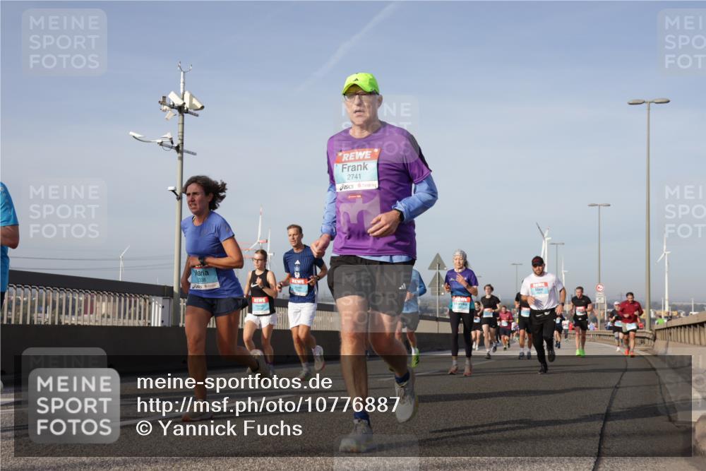 03.10.2026 - Köhlbrandbrückenlauf Yannick Fuchs http://msf.ph/oto/10776887 03.10.2026 09:43:16 Position 2 2338, 2741 meine-sportfotos.de