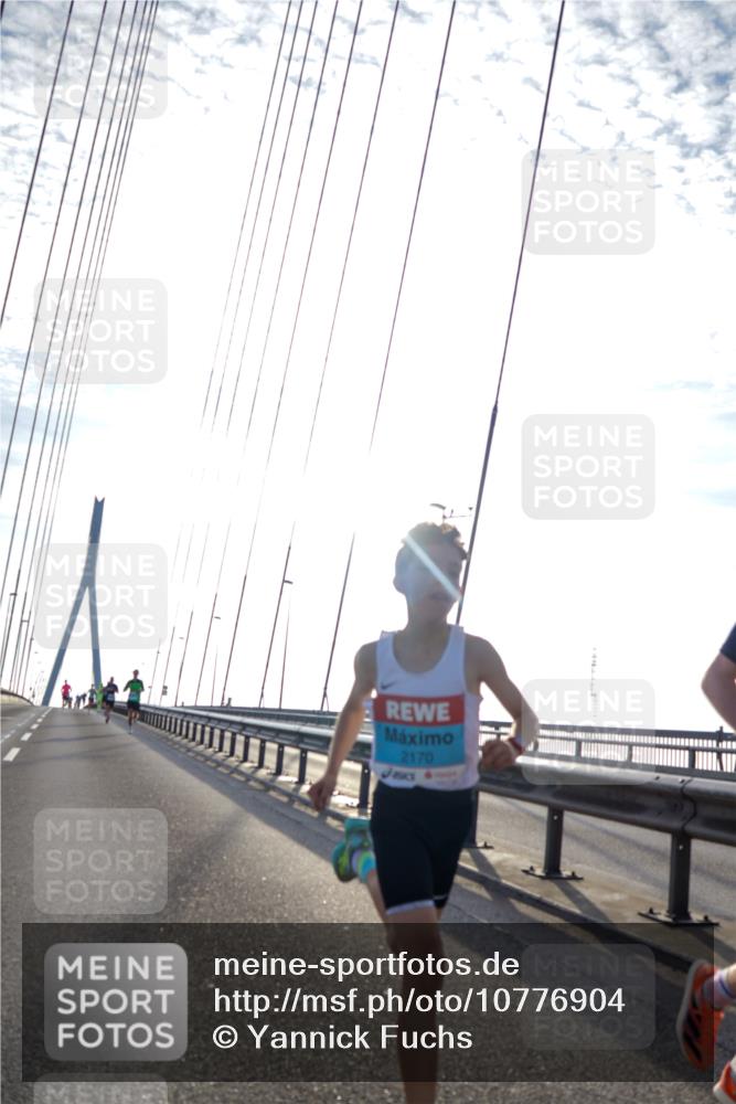 03.10.2026 - Köhlbrandbrückenlauf Yannick Fuchs http://msf.ph/oto/10776904 03.10.2026 09:20:05 Position 1 2170 meine-sportfotos.de