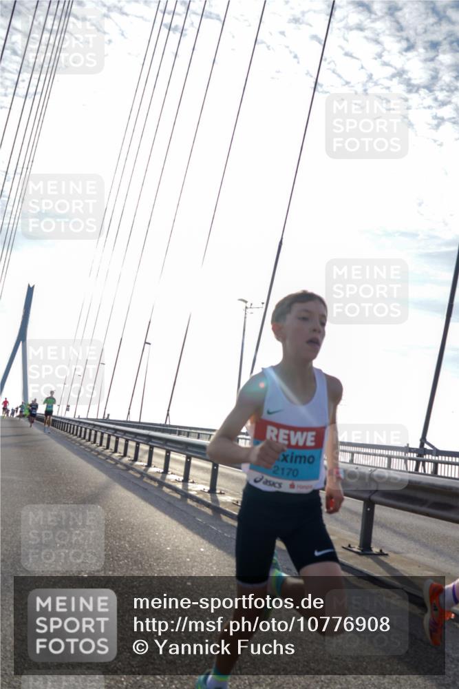 03.10.2026 - Köhlbrandbrückenlauf Yannick Fuchs http://msf.ph/oto/10776908 03.10.2026 09:20:05 Position 1 2170 meine-sportfotos.de