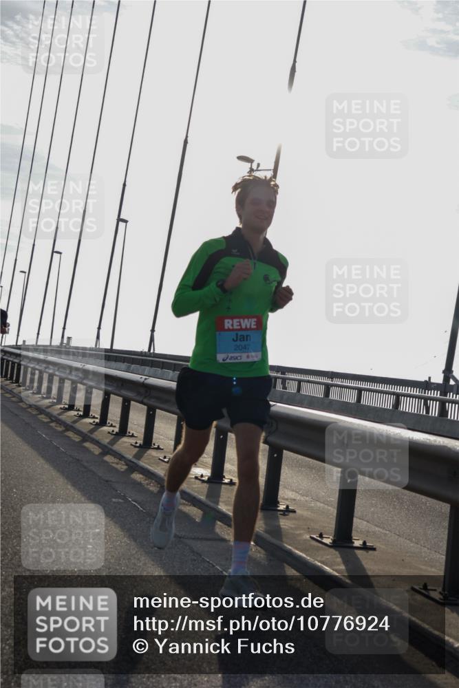 03.10.2026 - Köhlbrandbrückenlauf Yannick Fuchs http://msf.ph/oto/10776924 03.10.2026 09:20:12 Position 1 2047 meine-sportfotos.de