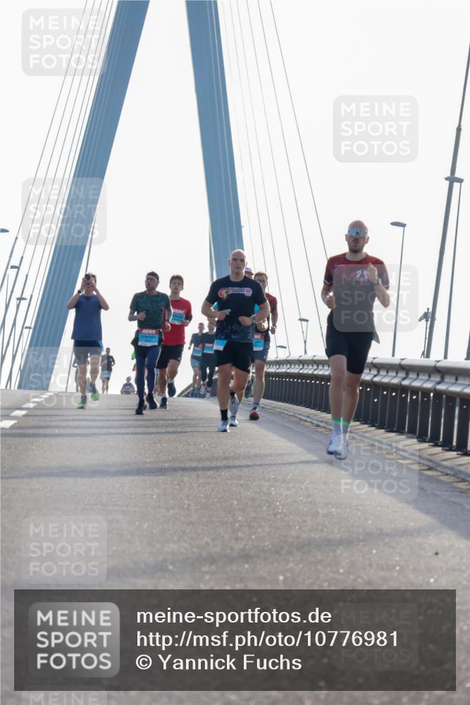03.10.2026 - Köhlbrandbrückenlauf Yannick Fuchs http://msf.ph/oto/10776981 03.10.2026 09:20:23 Position 1  meine-sportfotos.de