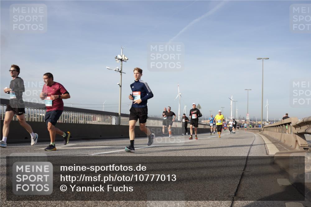 03.10.2026 - Köhlbrandbrückenlauf Yannick Fuchs http://msf.ph/oto/10777013 03.10.2026 09:43:26 Position 2 1111177 meine-sportfotos.de