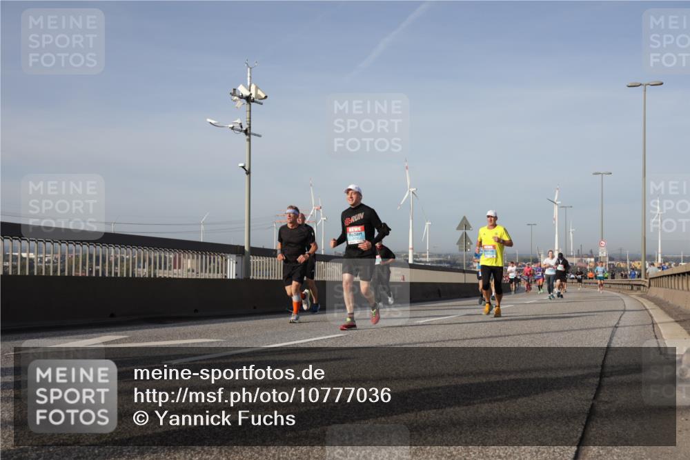 03.10.2026 - Köhlbrandbrückenlauf Yannick Fuchs http://msf.ph/oto/10777036 03.10.2026 09:43:28 Position 2  meine-sportfotos.de