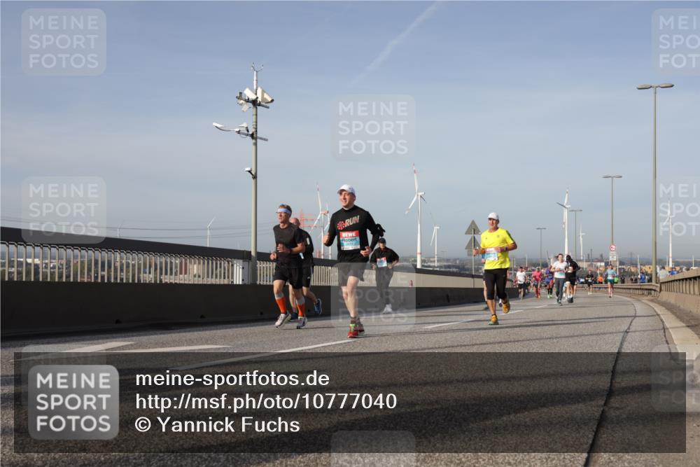 03.10.2026 - Köhlbrandbrückenlauf Yannick Fuchs http://msf.ph/oto/10777040 03.10.2026 09:43:28 Position 2  meine-sportfotos.de