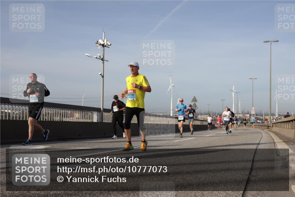 03.10.2026 - Köhlbrandbrückenlauf Yannick Fuchs http://msf.ph/oto/10777073 03.10.2026 09:43:30 Position 2 0 meine-sportfotos.de