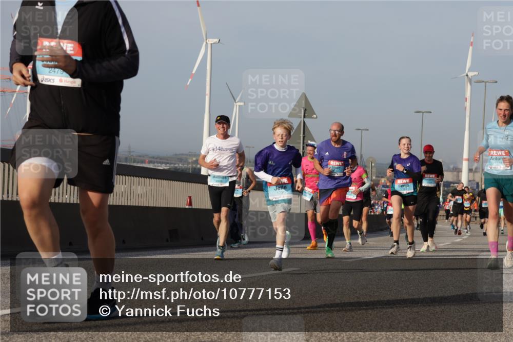 03.10.2026 - Köhlbrandbrückenlauf Yannick Fuchs http://msf.ph/oto/10777153 03.10.2026 09:43:36 Position 2 2479, 14, 8, 2526, 1731, 1184, 1693 meine-sportfotos.de