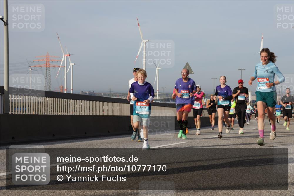 03.10.2026 - Köhlbrandbrückenlauf Yannick Fuchs http://msf.ph/oto/10777170 03.10.2026 09:43:37 Position 2 1731, 1693 meine-sportfotos.de
