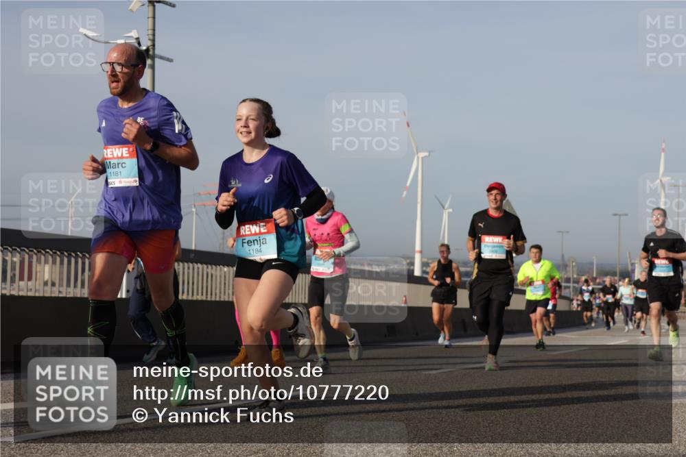 03.10.2026 - Köhlbrandbrückenlauf Yannick Fuchs http://msf.ph/oto/10777220 03.10.2026 09:43:40 Position 2 1181, 1184 meine-sportfotos.de